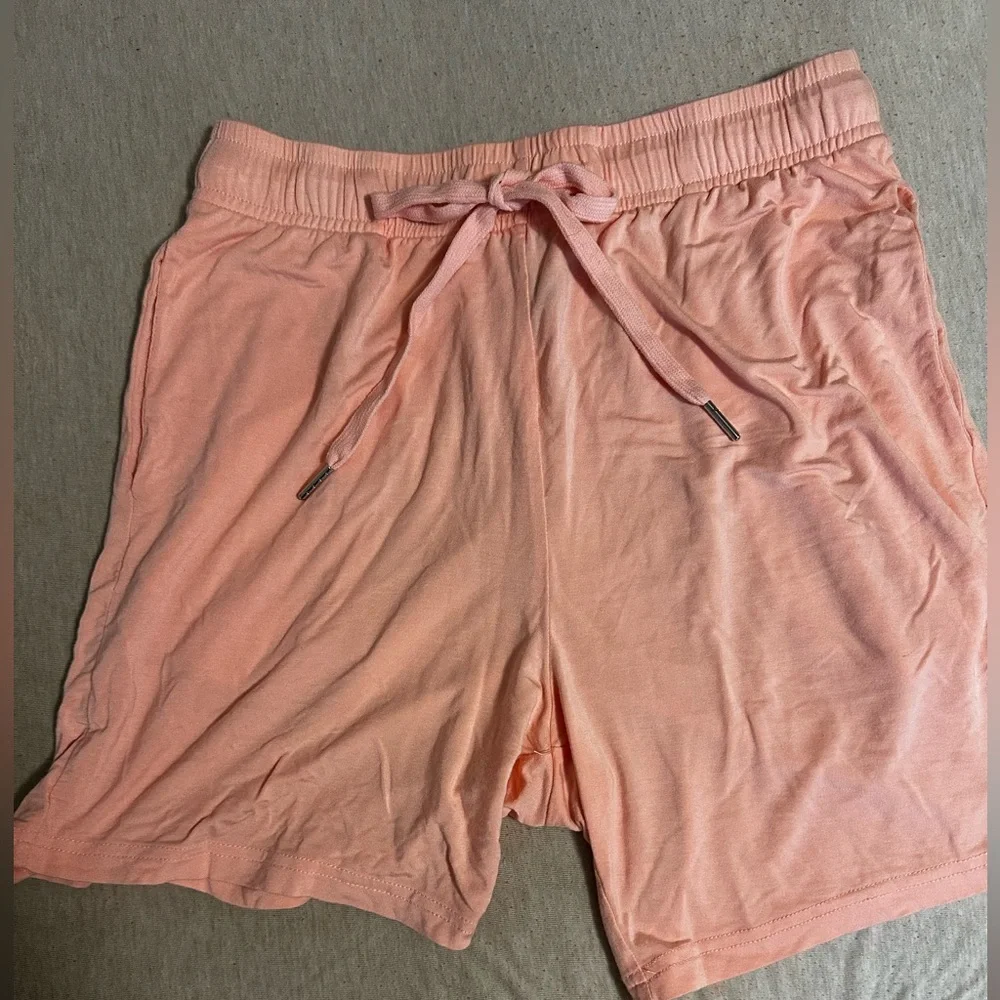 COMFRT cloud  short set - Picture 3 of 10